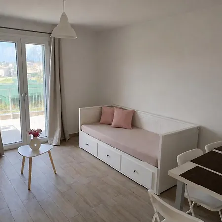 Apartman Grove And Apts Szidári