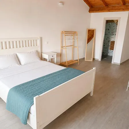Grove And Apts