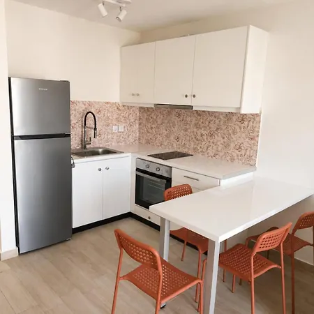 Apartman Grove And Apts Szidári