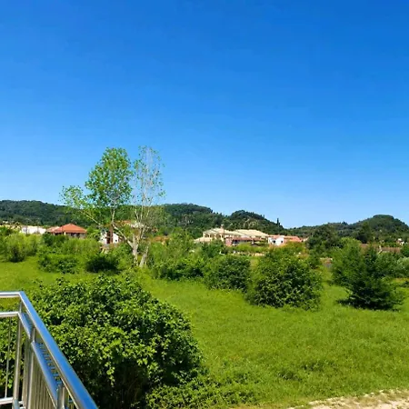Grove And Apts Apartman *